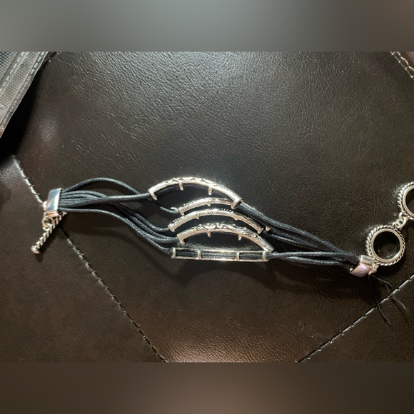 Two bracelets - Picture 2 of 6